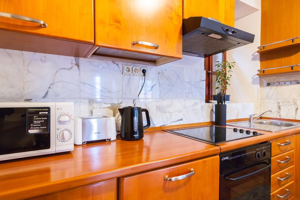 Apartment & Perasto