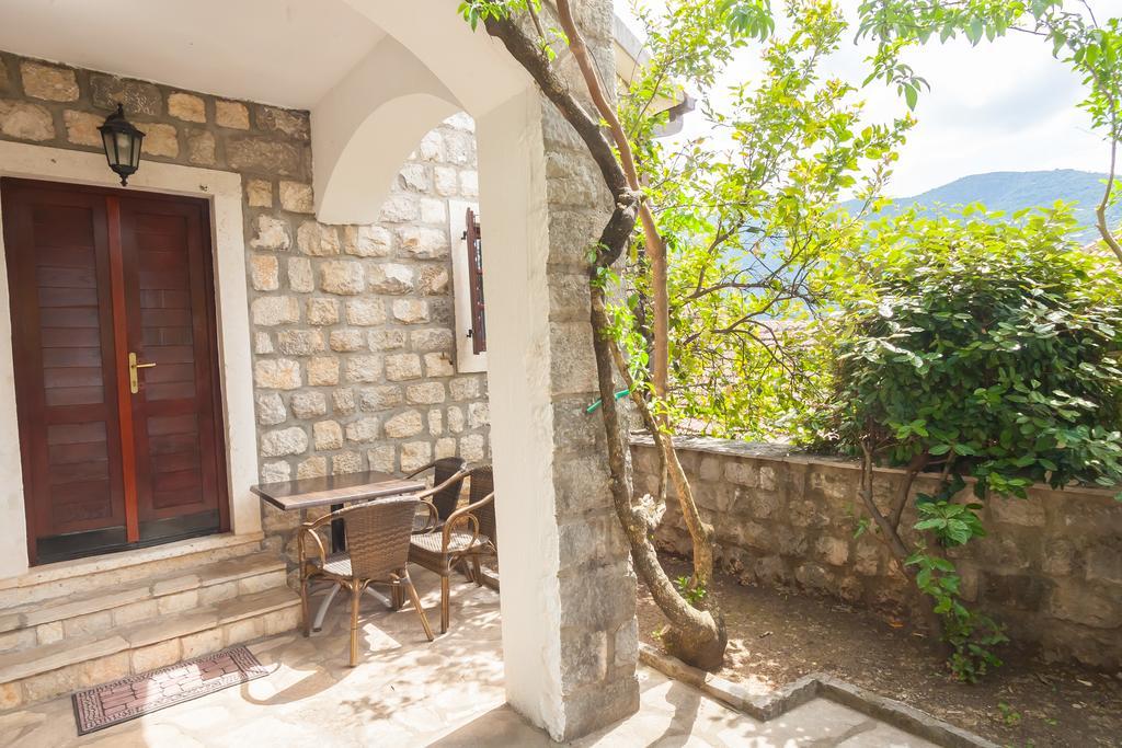 & Perasto Apartment